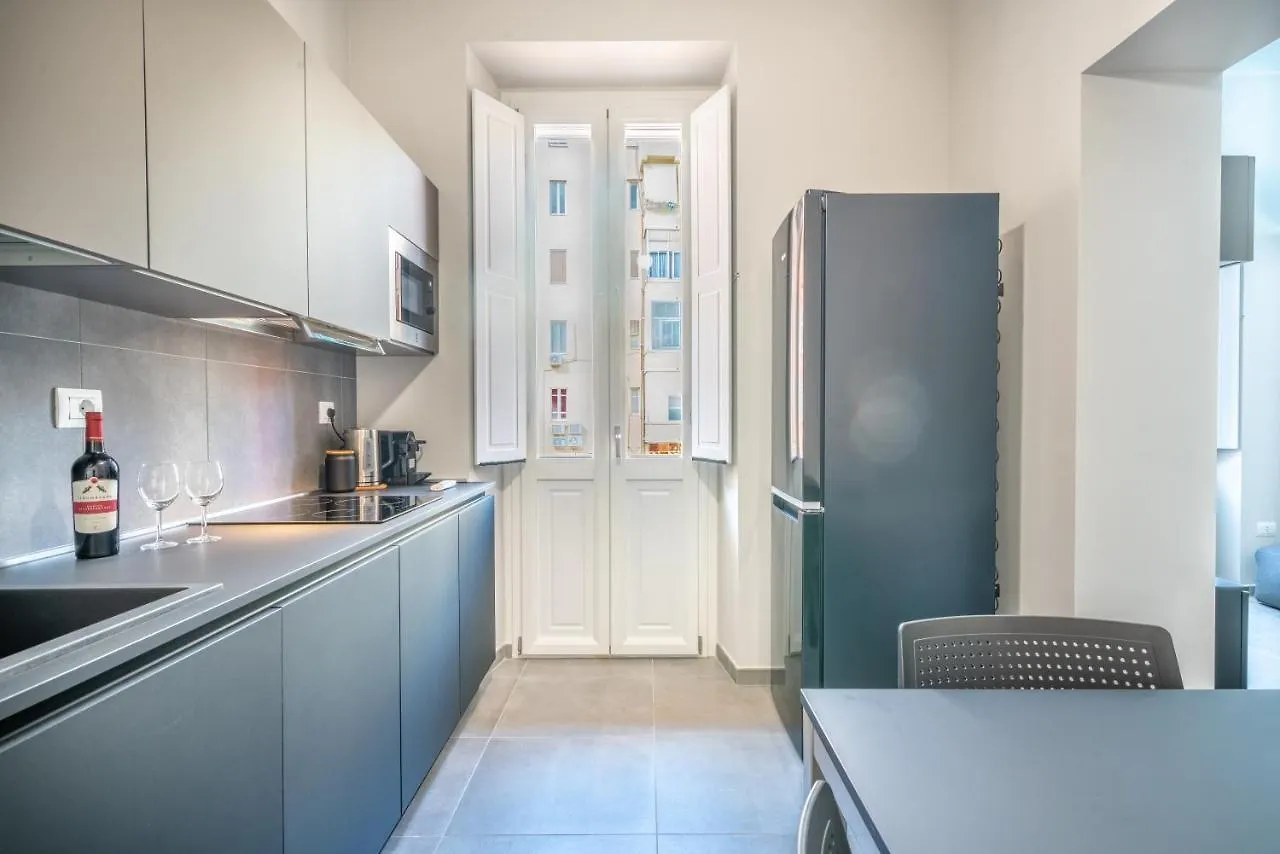 Kuzu Apts - City Center - Wifi Ac Tv Cagliari 0*,